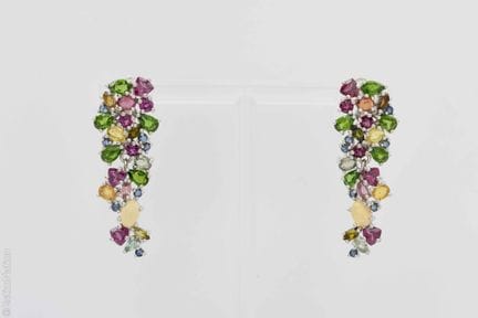 PENDIENTES CON ÓPALOS Y PIEDRAS DE COLOR
Par de pe