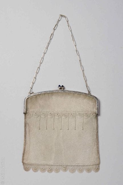 ACCESSOIRES - MINAUDIERE 
Elegante Minaudière aus 