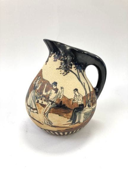 CIBOURE - 菲舍尔时期
多色珐琅彩石器 PICET，装饰有 Fandango 和 txist