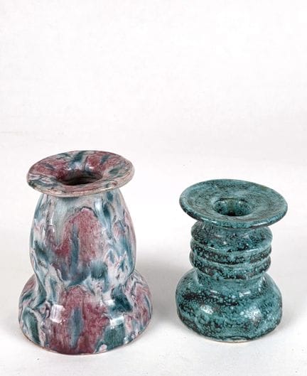 Armand CAZAUX (1895-1982)
DEUX BOUGEOIRS en cérami