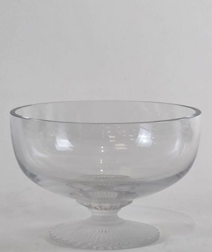 LALIQUE France
COUPE sur piédouche, modèle Elvire,