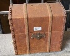 SAINT-LOUIS
COFFRET A LIQUEUR à deux anses en cuir