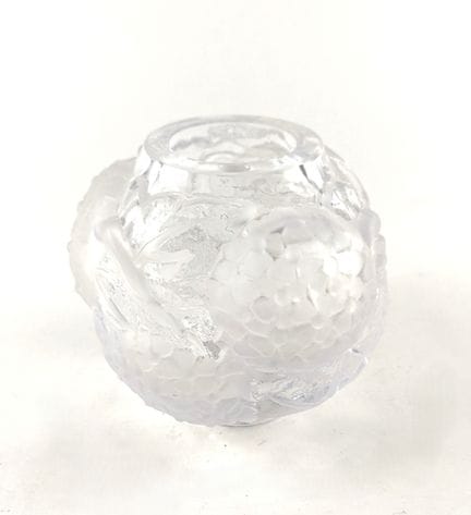 PORTIEUX, Francia
VASO A SFERA in vetro stampato a