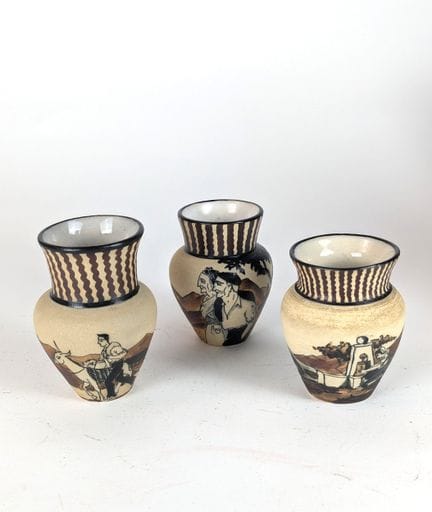CIBOURE - Période FISCHER
TROIS PETITS VASES balus