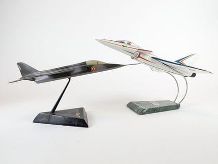 MARCEL DASSAULT AIRCRAFT
Two model airplanes: Mira
