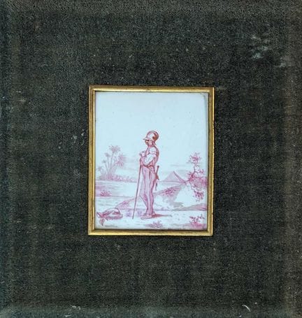 PIASTRELLA in ceramica smaltata in tonalità di ros