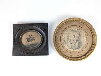DEUX PETITES ESTAMPES en couleurs en noir, l'une r