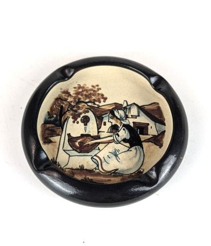 CIBOURE - Période FISCHER
CENDRIER circulaire, en 