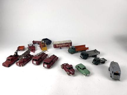 1/43 Scale - DINKY TOYS and JRD
SET OF 15 utility 
