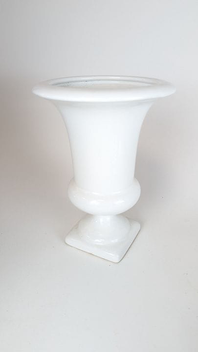 Vaso MEDICIS in porcellana smaltata bianca.
Altezz