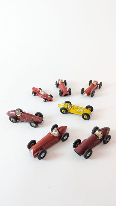 1/43 Scale - DINKY TOYS
SEVEN RACING CARS
- Ferrar