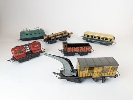 JEP, gauge 0,
Green 6059 L locomotive, in a box
Ye