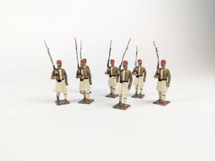 [LEAD SOLDIERS] - CBG, brown base
7 Greek Infantry