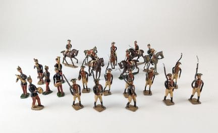 [LEAD SOLDIERS] - CBG (?)
- 7 cavalrymen and 10 in