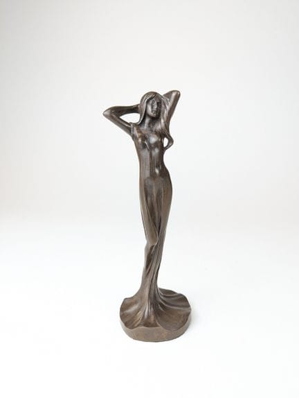 D'après Julien CAUSSE (1869-1938)
Jeune Femme Art 
