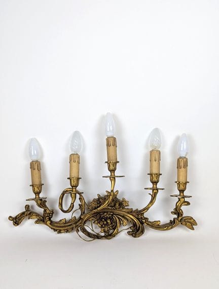 GRANDE APPLIQUE en bronze doré à cinq bras de lumi