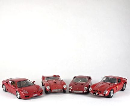 HOT WHEELS-BURAGO-MOTOR MAX-TONKA
THIRTEEN CARS, i