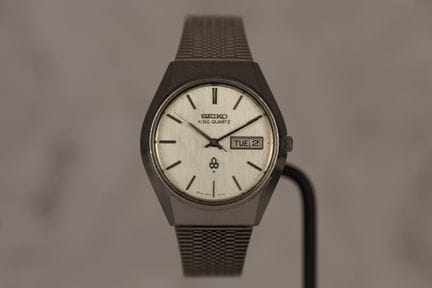 精工King Quartz型号4823-8010，这款1976年的腕表体现了这家日本制表厂在巅峰时期