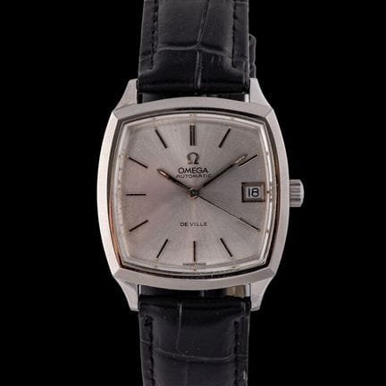 Omega. Montre modèle De Ville en acier de forme co