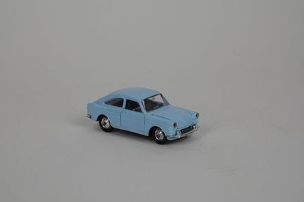 NOREV - FRANCIA (1)
22 VOLKSWAGEN 1600 TL, blu chi