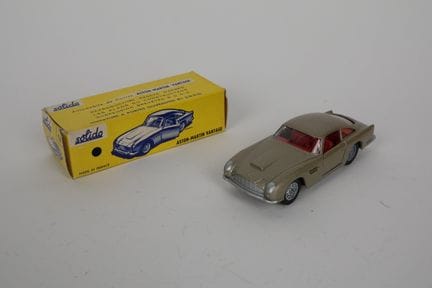 SOLIDO - FRANCIA (1)
130 ASTON MARTIN DB5 VANTAGE,