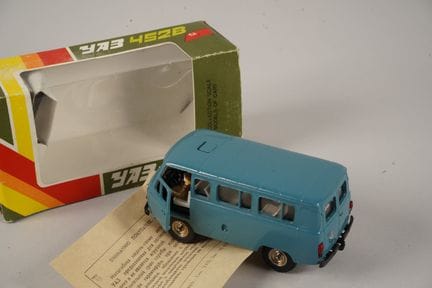 NOVOEXPORT - URSS (1)
A-41 UAZ 452 Minibus, turche