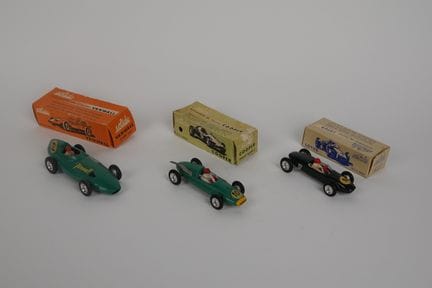 SOLIDO - FRANCIA (3)
- VANWALL F1, verde, n. 2. Ve
