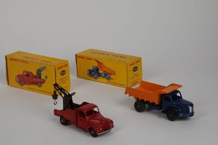 DINKY TOYS - FRANCIA (2)
- 34A, BERLIET BENNE Marr