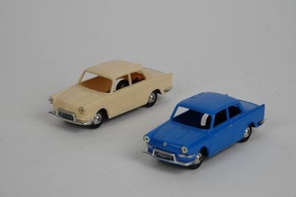 NOREV - FRANCIA (1)
60 BMW 700 LS, unione di due m
