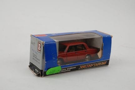NOVOEXPORT - URSS (1)
A-39 LADA 2105 rossa. A.c.
