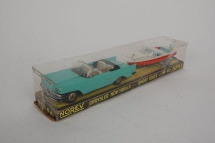 NOREV - FRANCIA (1)
92 auto CHRYSLER NEW YORKER + 