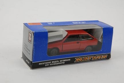 NOVOEXPORT - USSR (1)
Red LADA SAMARA VAZ 2108. A.