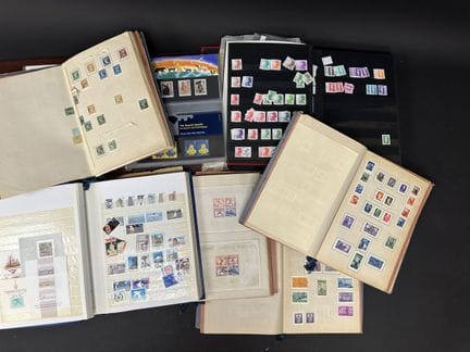 Francia + Mondo: Collezione di francobolli della F