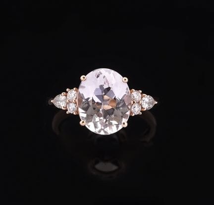 Ring aus 18 Karat Roségold (750) mit einem blassro
