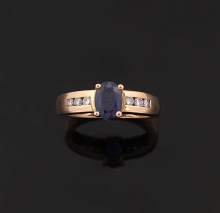 Ring aus 18 Karat Gelbgold (750 Tausendstel), verz