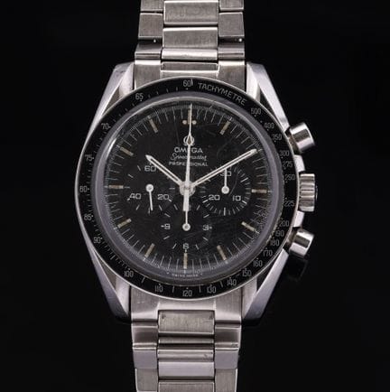 OMEGA
Speedmaster Professional „Moonwatch“
Referen