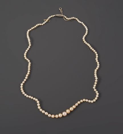 Collana con un filo di perle coltivate a cascata, 