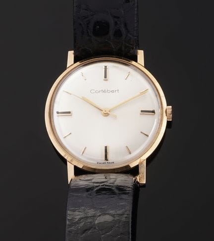 CORTEBERT
18K（750）黄金男士腕表
- 银色表盘，6点钟位置镌刻“CORTEBERT”