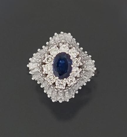 Stufenring aus 14K Weißgold (585 Tausendstel), ver