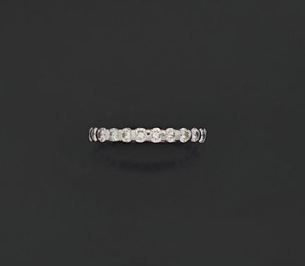 Ehering aus 18 Karat Weißgold (750) mit 22 Diamant