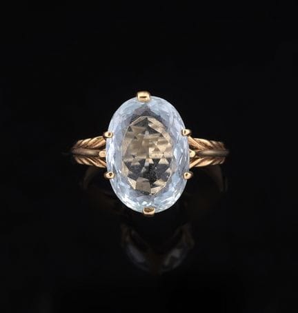 Ring aus 18 Karat Gelbgold (750 Tausendstel) mit e