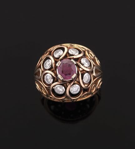 Kuppelförmiger Ring aus 18 Karat Gelbgold (750 Tau