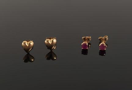Zwei Paar Ohrstecker aus 18 Karat Gelbgold (750 Ta