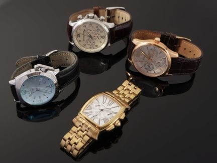 MODEMARKEN-SET
Set mit 4 Herrenarmbanduhren
Besteh