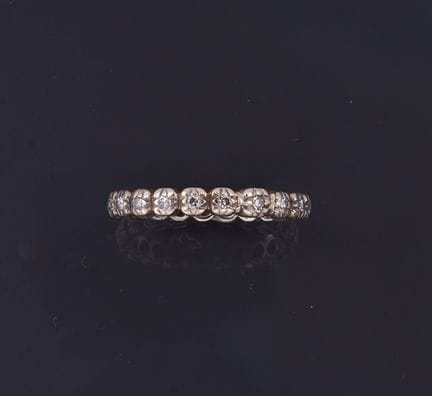 Ehering aus 18 Karat Weißgold (750) mit 21 Diamant