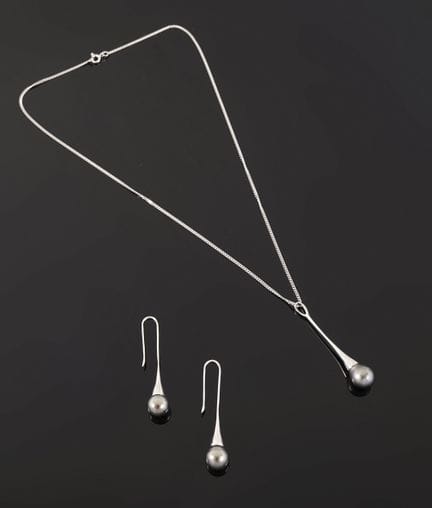 Halbes Schmuckset aus 18 Karat Weißgold (750) best