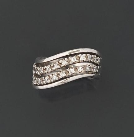 Anello in argento 925 con due file di pietre bianc