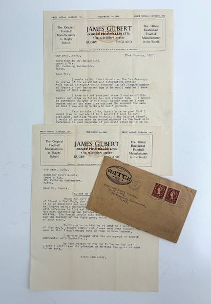 Rugby / Gilbert / Ball
Set aus 2 maschinengeschrie
