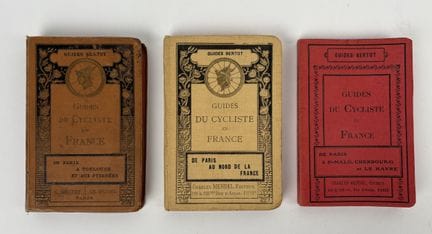 Cycling / Bike touring / Guides
Set of 3 "Guides d