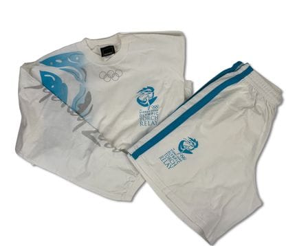 Olympic Games / Sydney 2000
Torchbearer's outfit f